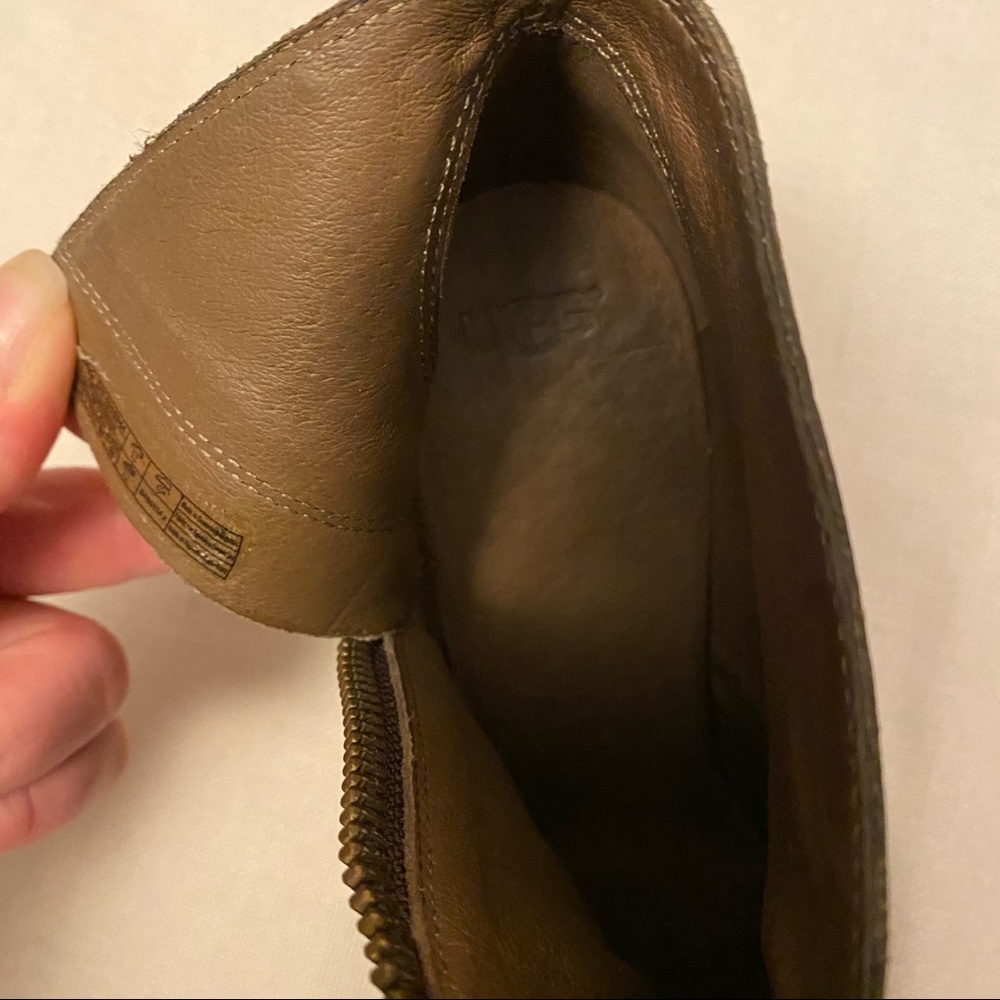 UGG Dolores Boots - Picture 9 of 14